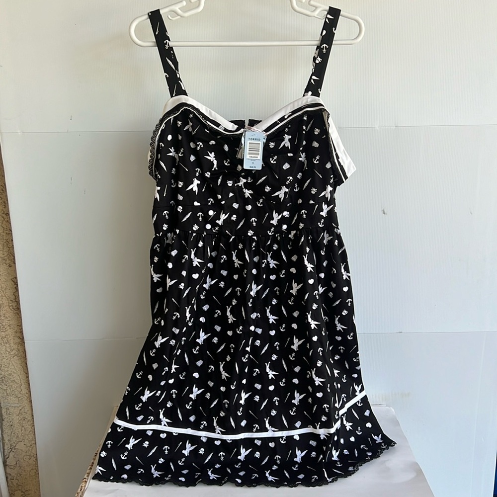 NEW Torrid Tinkerbell Sailor Dress Plus Size 24 Black White Tink Skulls Disney - Picture 2 of 13